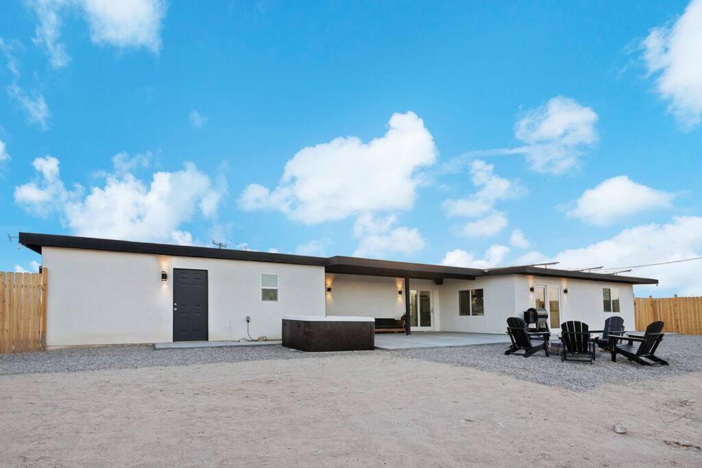 Star Gazers Modern Home On 5 Acres Of Land! Sunfair Heights Екстер'єр фото